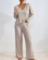 Ribbed V-Neck Pyjama Set - Voldara