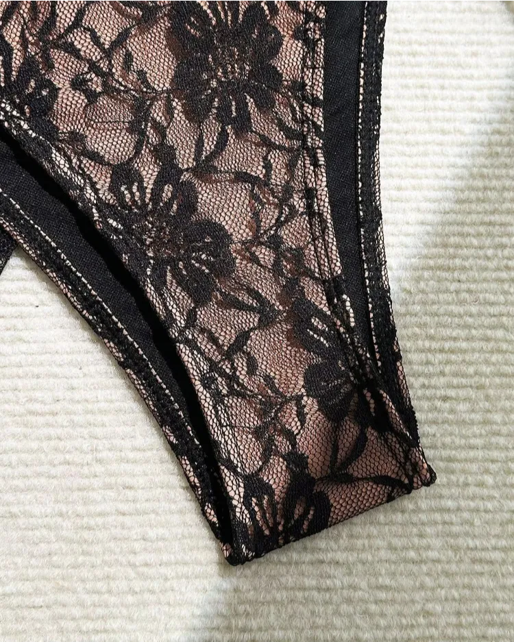 Three-Piece Bikini Set - Voldara